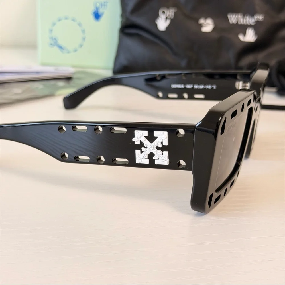 New! Off-White Black Sunglasses, OERI025 1007, Unisex, Authentic